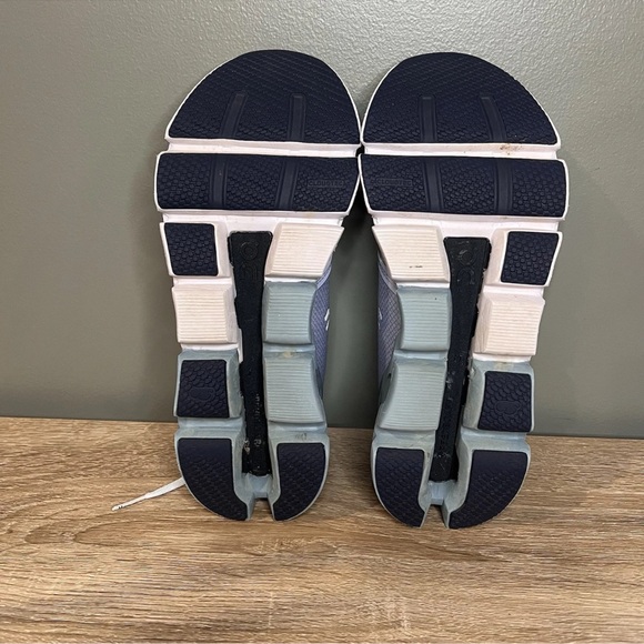 On Running Cloudflyer 4 Women’s Blue White Running Shoes Size 8.5 - Picture 6 of 7